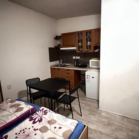 Ubytovani Sykora Apartments เวลคีเมเดียร์ ภายนอก รูปภาพ