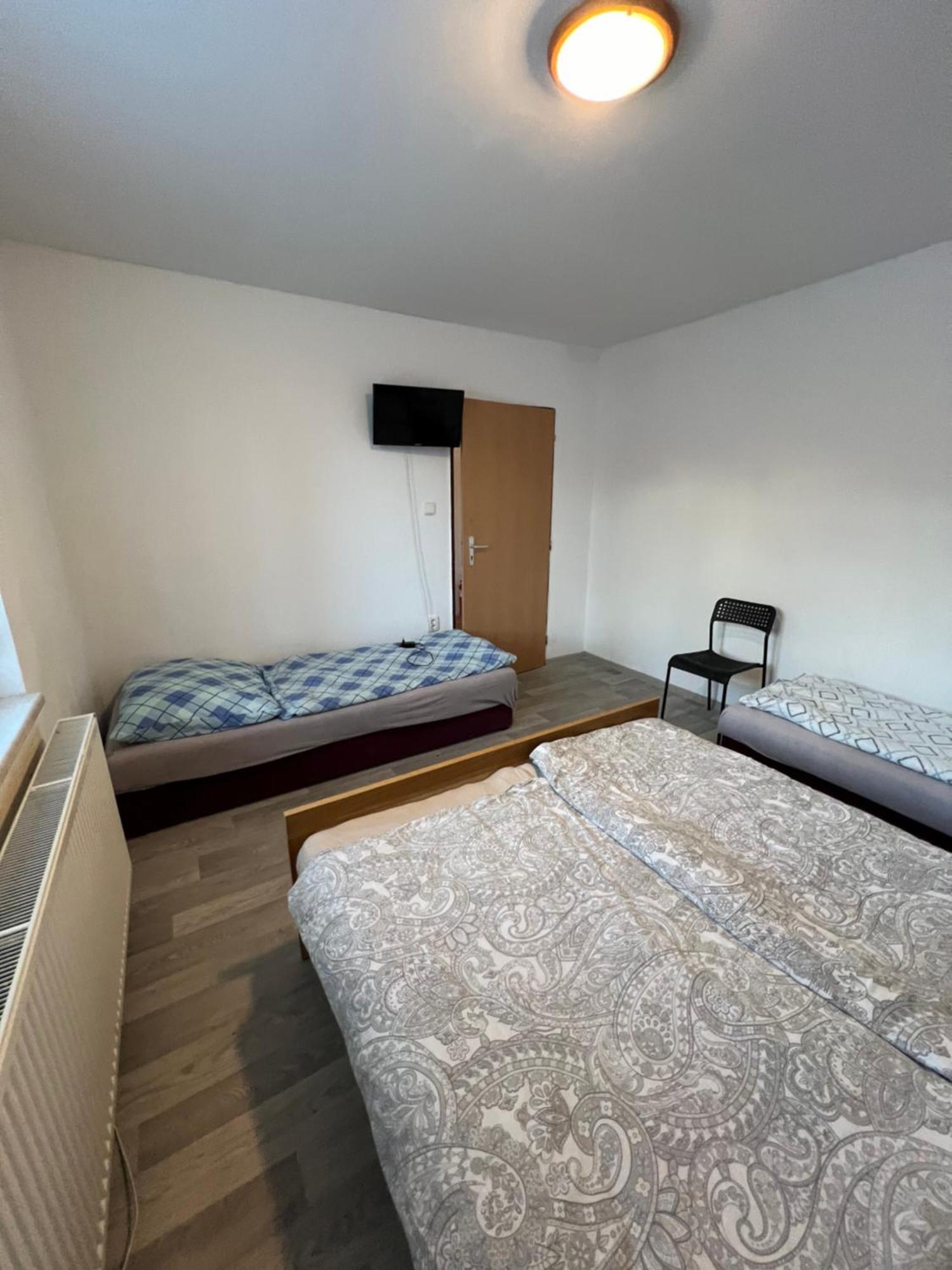 Ubytovani Sykora Apartments เวลคีเมเดียร์ ภายนอก รูปภาพ