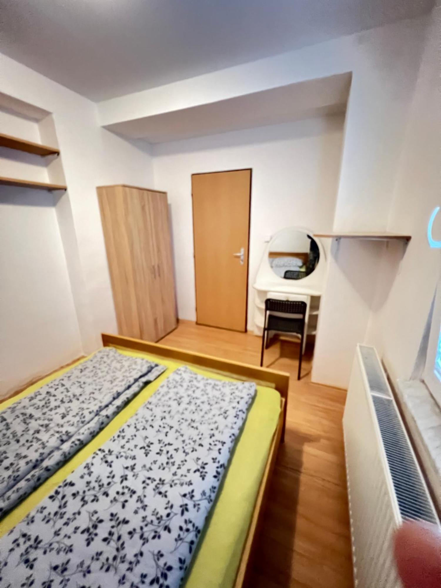 Ubytovani Sykora Apartments เวลคีเมเดียร์ ภายนอก รูปภาพ