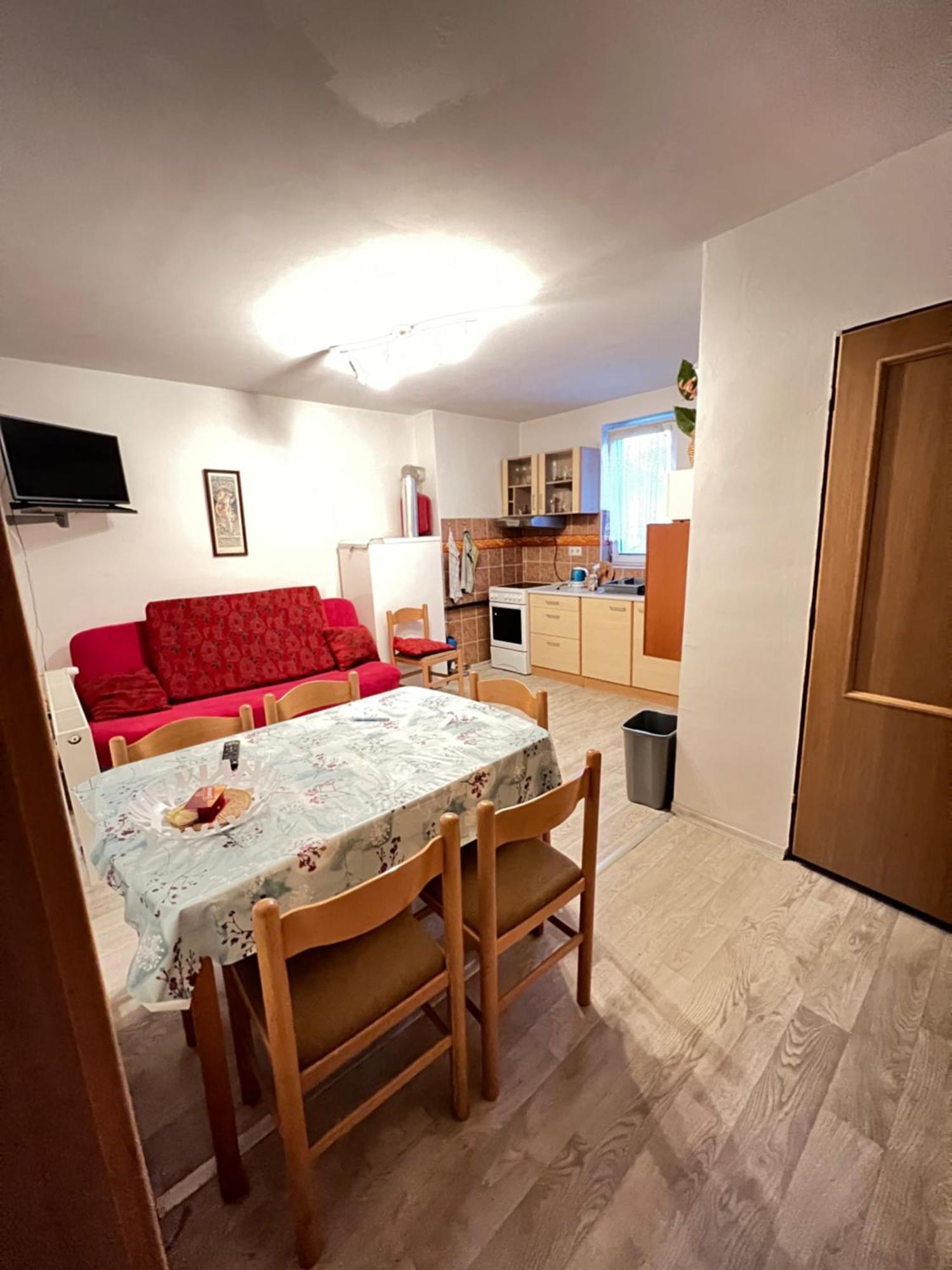 Ubytovani Sykora Apartments เวลคีเมเดียร์ ภายนอก รูปภาพ