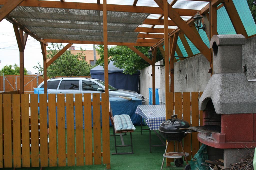 Ubytovani Sykora Apartments เวลคีเมเดียร์ ภายนอก รูปภาพ